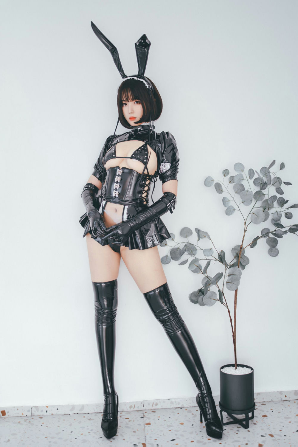 轩萧学姐 - 兔女郎 [52P1V-515MB] - 第3张 - 机器猫次元