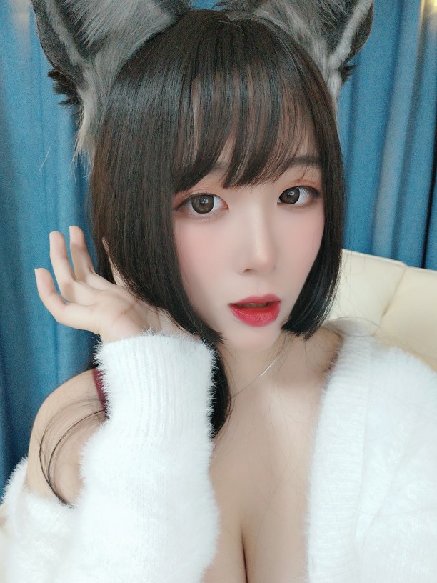 轩萧学姐 - 犬系小姐姐 [15P3V-270MB] - 第3张 - 机器猫次元