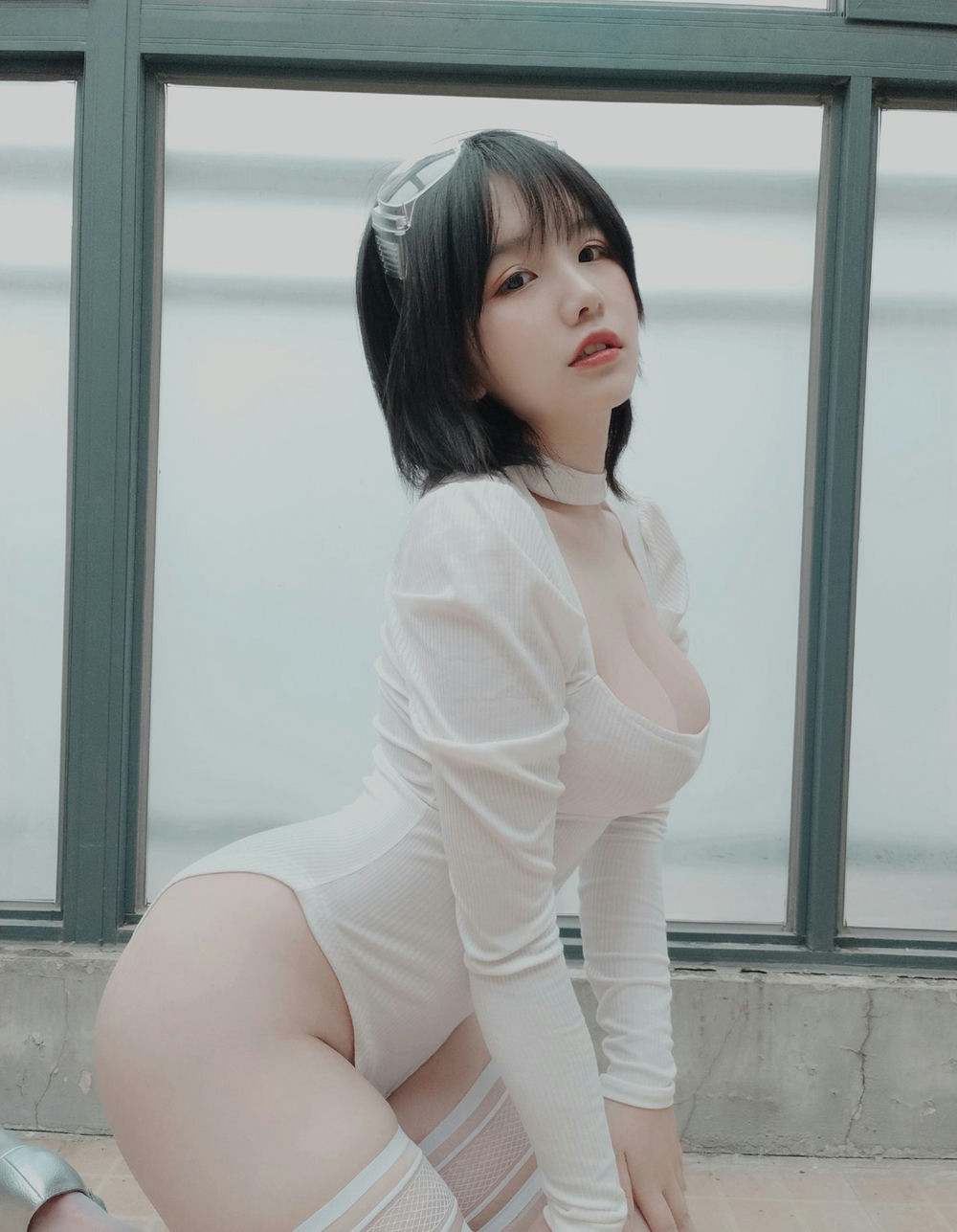 阿半今天很开心 - 白色肉感 [9P-30MB] - 第2张 - 机器猫次元