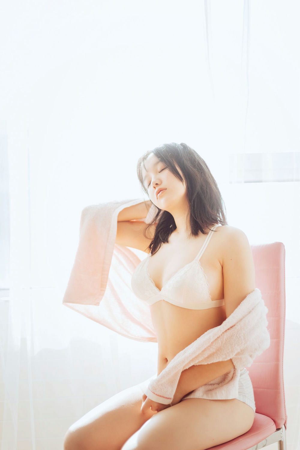 阿半今天很开心 - 私房 [26P66MB] - 第2张 - 机器猫次元