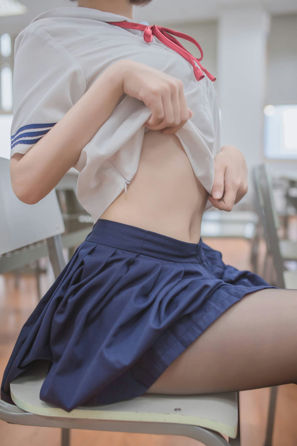 白金Saki - 黑丝水手服 [50P-413MB] - 第3张 - 机器猫次元