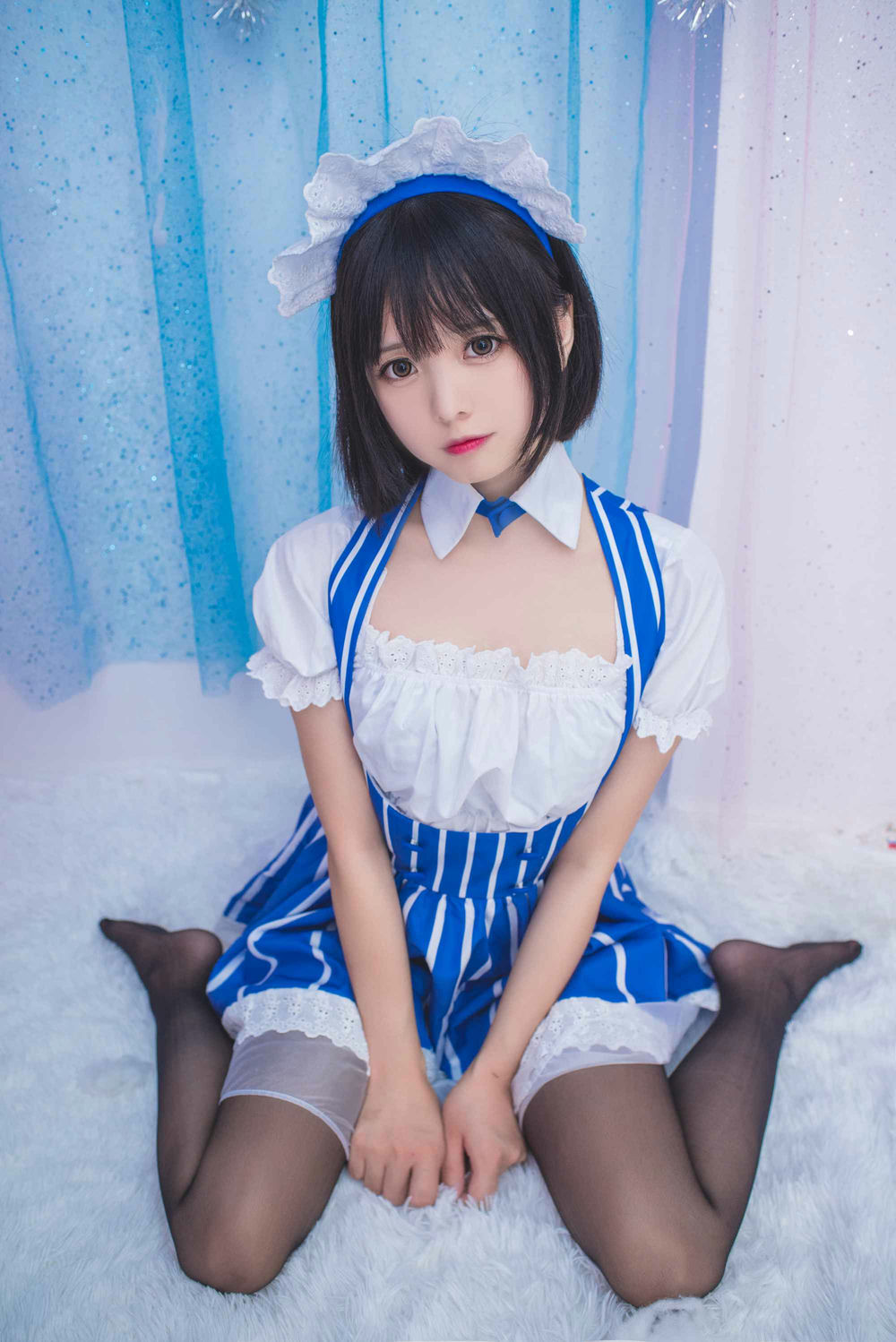 白金Saki - 三个女仆 [21P60MB] - 第2张 - 机器猫次元