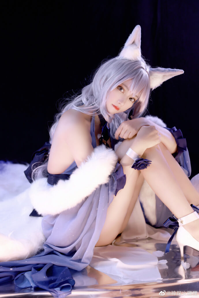 【COS正片】碧蓝航线鵗换装胧月十夜cos 信浓礼服 cn神探火狸狸 - 第9张 - 机器猫次元 【COS正片】碧蓝航线鵗换装胧月十夜cos 信浓礼服 cn神探火狸狸 - 第9张 - 机器猫次元