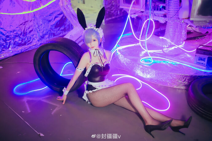 【COS正片】蕾姆女仆兔女郎cos大长腿的迷人 cn封疆疆v - 第7张 - 机器猫次元 【COS正片】蕾姆女仆兔女郎cos大长腿的迷人 cn封疆疆v - 第7张 - 机器猫次元