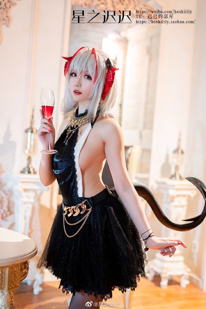【COS正片】明日方舟W同人礼服cos cn星之迟迟 - 第2张 - 机器猫次元 【COS正片】明日方舟W同人礼服cos cn星之迟迟 - 第2张 - 机器猫次元