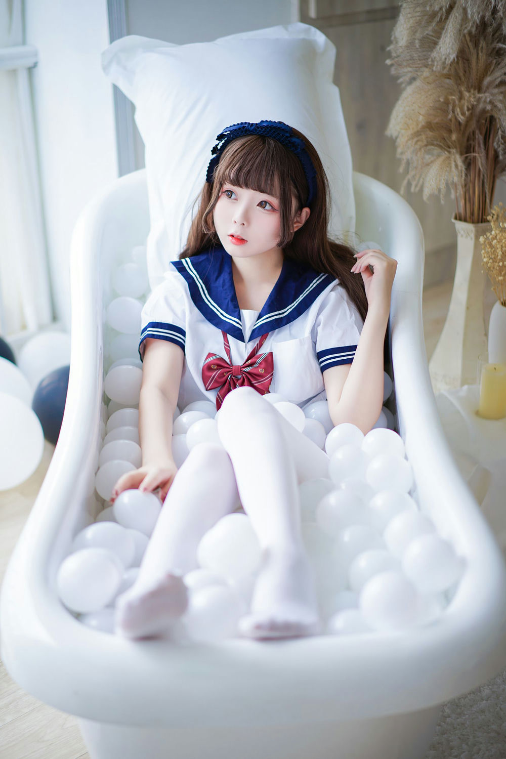 日奈娇 - 制服死库水 [40P-272MB] - 第1张 - 机器猫次元