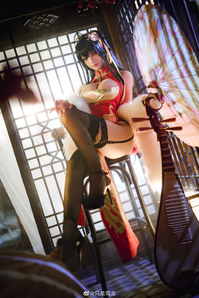 【COS正片】碧蓝航线 大凤新春旗袍cos cn只是简言 - 第3张 - 机器猫次元 【COS正片】碧蓝航线 大凤新春旗袍cos cn只是简言 - 第3张 - 机器猫次元