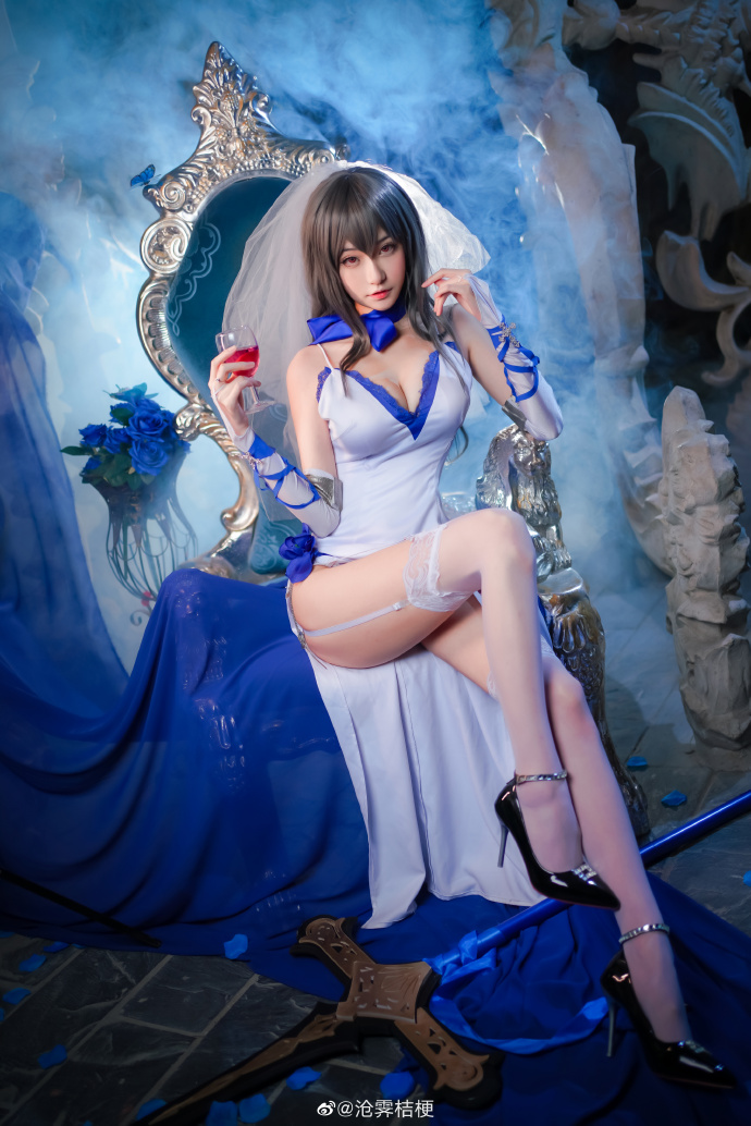【COS正片】碧蓝航线路易九世cos华服的圣骑士,圣洁唯美动人 cn沧霁桔梗 - 第11张 - 机器猫次元 【COS正片】碧蓝航线路易九世cos华服的圣骑士,圣洁唯美动人 cn沧霁桔梗 - 第11张 - 机器猫次元