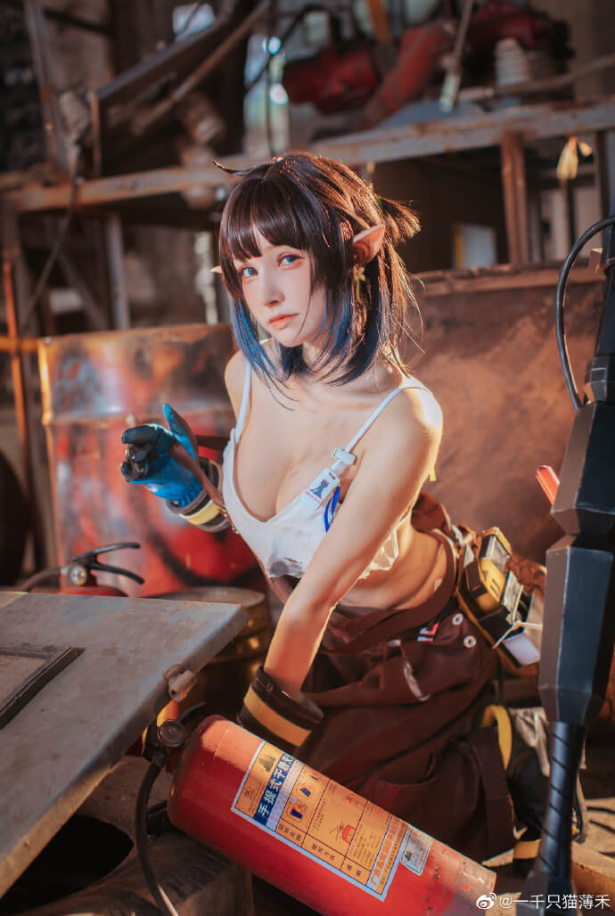 【COS正片】明日方舟森蚺cos 熔锻铸匠 cn千禾 - 第3张 - 机器猫次元 【COS正片】明日方舟森蚺cos 熔锻铸匠 cn千禾 - 第3张 - 机器猫次元