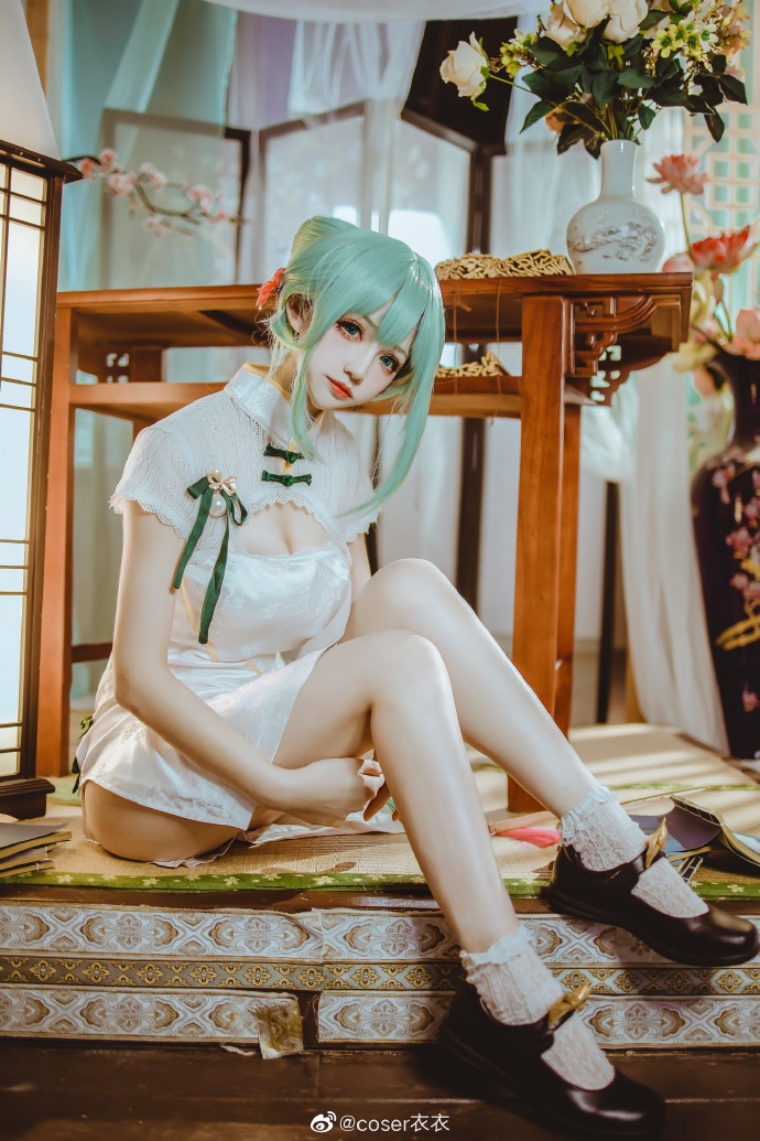 【COS正片】初音未来旗袍韶华ver,淡雅的迷人气质 coser衣衣 - 第9张 - 机器猫次元 【COS正片】初音未来旗袍韶华ver,淡雅的迷人气质 coser衣衣 - 第9张 - 机器猫次元