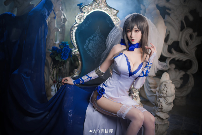 【COS正片】碧蓝航线路易九世cos华服的圣骑士,圣洁唯美动人 cn沧霁桔梗 - 第16张 - 机器猫次元 【COS正片】碧蓝航线路易九世cos华服的圣骑士,圣洁唯美动人 cn沧霁桔梗 - 第16张 - 机器猫次元
