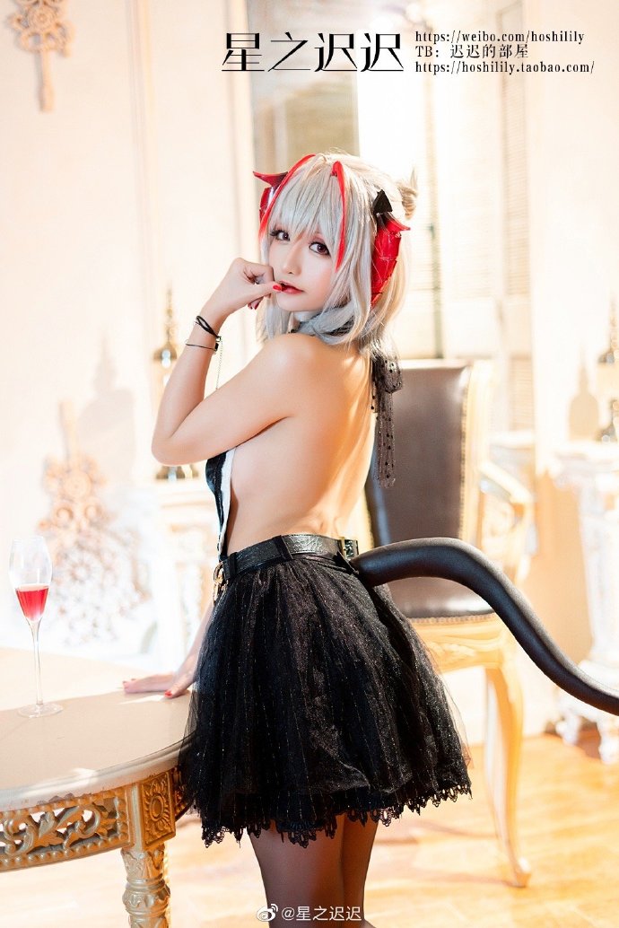 【COS正片】明日方舟W同人礼服cos cn星之迟迟 - 第7张 - 机器猫次元 【COS正片】明日方舟W同人礼服cos cn星之迟迟 - 第7张 - 机器猫次元