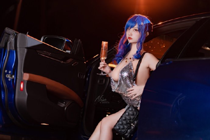 【COS正片】碧蓝航线圣路易斯cos礼服 cn二佐Nisa - 第4张 - 机器猫次元 【COS正片】碧蓝航线圣路易斯cos礼服 cn二佐Nisa - 第4张 - 机器猫次元