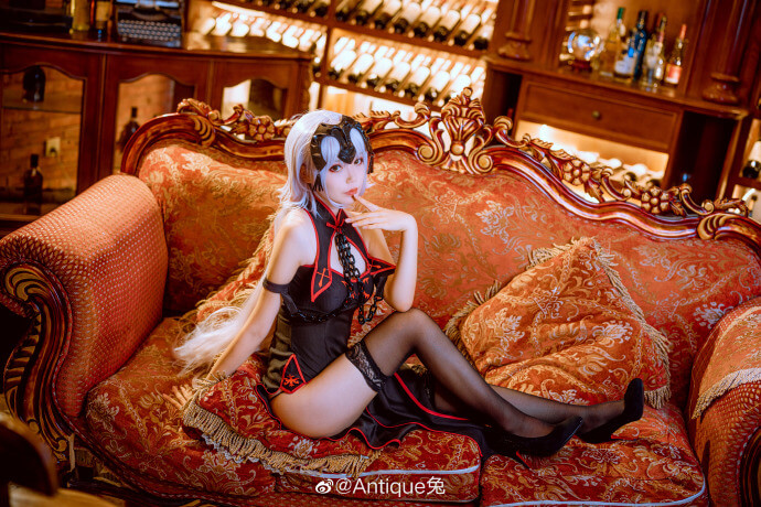 【COS正片】fate/grand order黑贞德旗袍cos黑丝长腿 Antique兔 - 第10张 - 机器猫次元 【COS正片】fate/grand order黑贞德旗袍cos黑丝长腿 Antique兔 - 第10张 - 机器猫次元