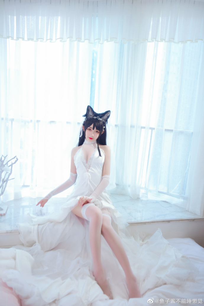 【COS正片】碧蓝航线爱宕白婚纱cos 纯白花嫁美丽无暇 - 第5张 - 机器猫次元 【COS正片】碧蓝航线爱宕白婚纱cos 纯白花嫁美丽无暇 - 第5张 - 机器猫次元