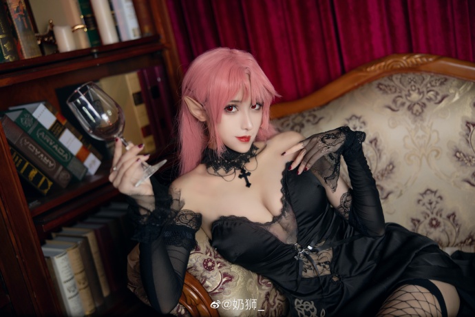 【COS正片】碧蓝航线约克公爵 永夜的卡罗拉 CN奶狮 - 第5张 - 机器猫次元 【COS正片】碧蓝航线约克公爵 永夜的卡罗拉 CN奶狮 - 第5张 - 机器猫次元