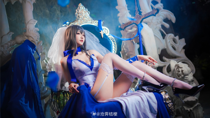 【COS正片】碧蓝航线路易九世cos华服的圣骑士,圣洁唯美动人 cn沧霁桔梗 - 第5张 - 机器猫次元 【COS正片】碧蓝航线路易九世cos华服的圣骑士,圣洁唯美动人 cn沧霁桔梗 - 第5张 - 机器猫次元