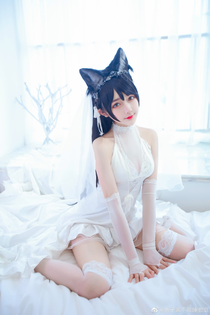 【COS正片】碧蓝航线爱宕白婚纱cos 纯白花嫁美丽无暇 - 第16张 - 机器猫次元 【COS正片】碧蓝航线爱宕白婚纱cos 纯白花嫁美丽无暇 - 第16张 - 机器猫次元