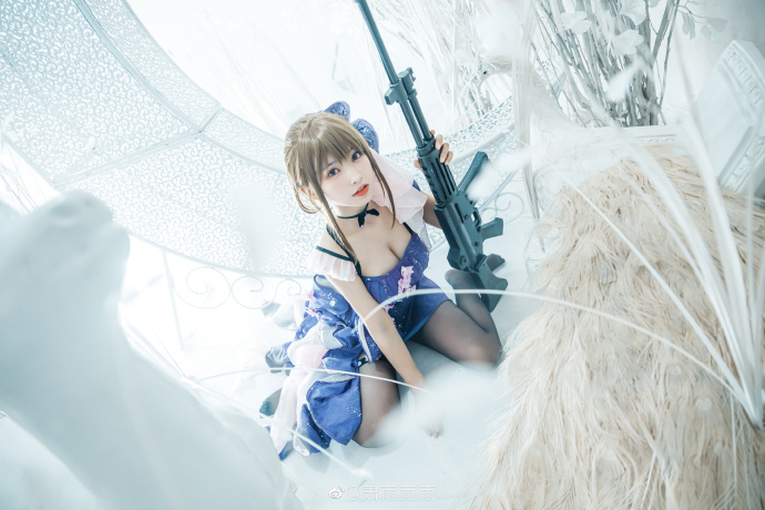 【COS正片】少女前线K2黎明之前cos 礼服熏风圆舞曲 cn肃雨雨雨 - 第7张 - 机器猫次元 【COS正片】少女前线K2黎明之前cos 礼服熏风圆舞曲 cn肃雨雨雨 - 第7张 - 机器猫次元