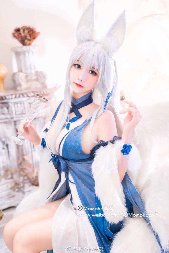 【COS正片】碧蓝航线 信浓胧月十夜cos唯美宴会礼服 Momoko葵葵 - 第1张 - 机器猫次元 【COS正片】碧蓝航线 信浓胧月十夜cos唯美宴会礼服 Momoko葵葵 - 第1张 - 机器猫次元