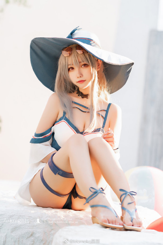 【COS正片】明日方舟斯卡蒂泳装cos 驭浪WR04 Momoko葵葵 - 第4张 - 机器猫次元 【COS正片】明日方舟斯卡蒂泳装cos 驭浪WR04 Momoko葵葵 - 第4张 - 机器猫次元