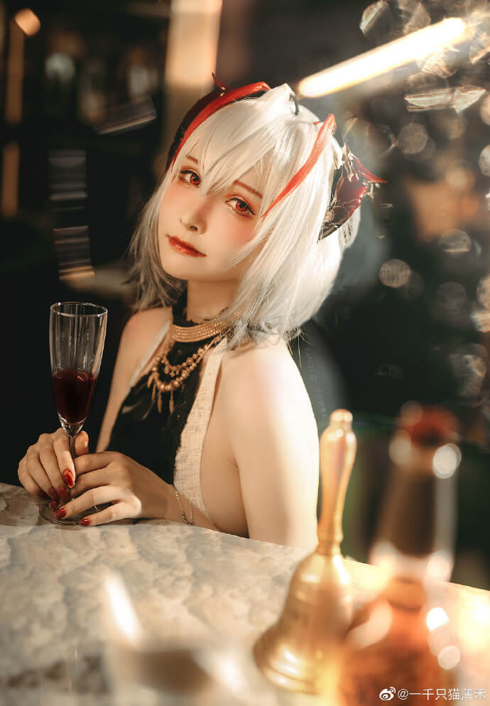【COS正片】明日方舟W礼服cos cn一千只猫薄禾 - 第7张 - 机器猫次元 【COS正片】明日方舟W礼服cos cn一千只猫薄禾 - 第7张 - 机器猫次元