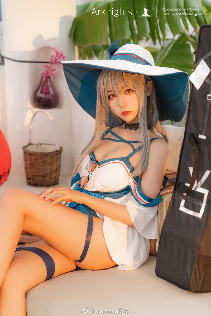 【COS正片】明日方舟斯卡蒂泳装cos 驭浪WR04 Momoko葵葵 - 第9张 - 机器猫次元 【COS正片】明日方舟斯卡蒂泳装cos 驭浪WR04 Momoko葵葵 - 第9张 - 机器猫次元