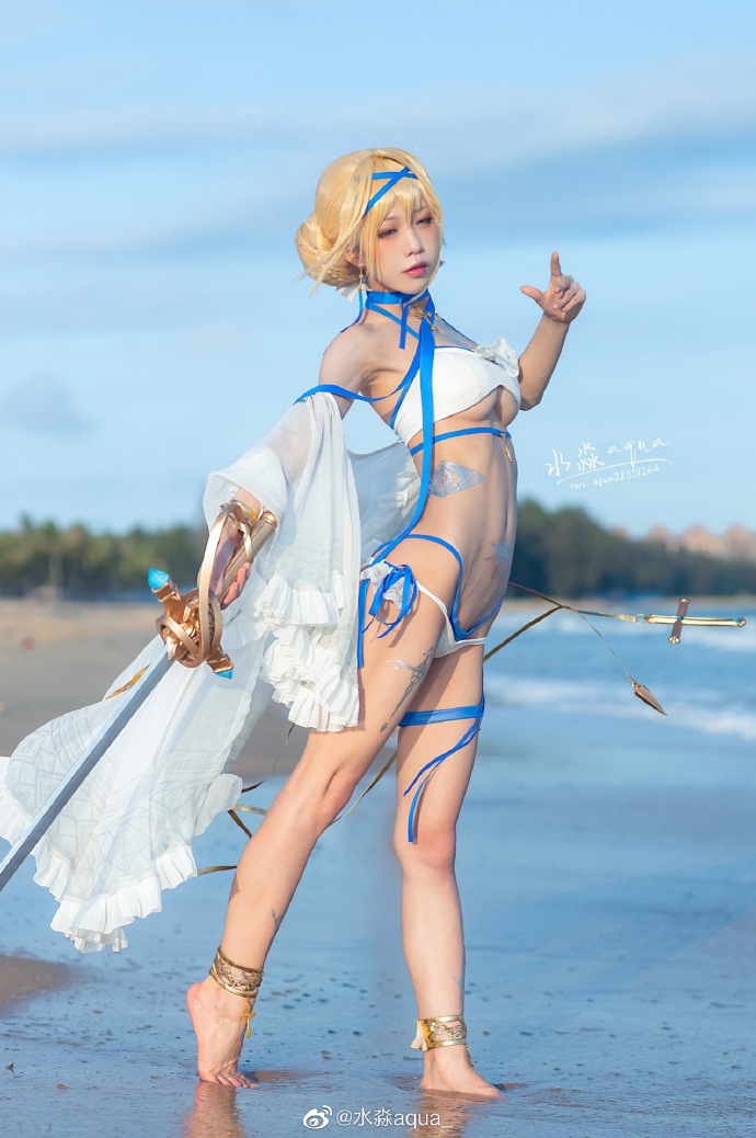 【COS正片】碧蓝航线圣女贞德cos cn水淼aqua - 第10张 - 机器猫次元 【COS正片】碧蓝航线圣女贞德cos cn水淼aqua - 第10张 - 机器猫次元