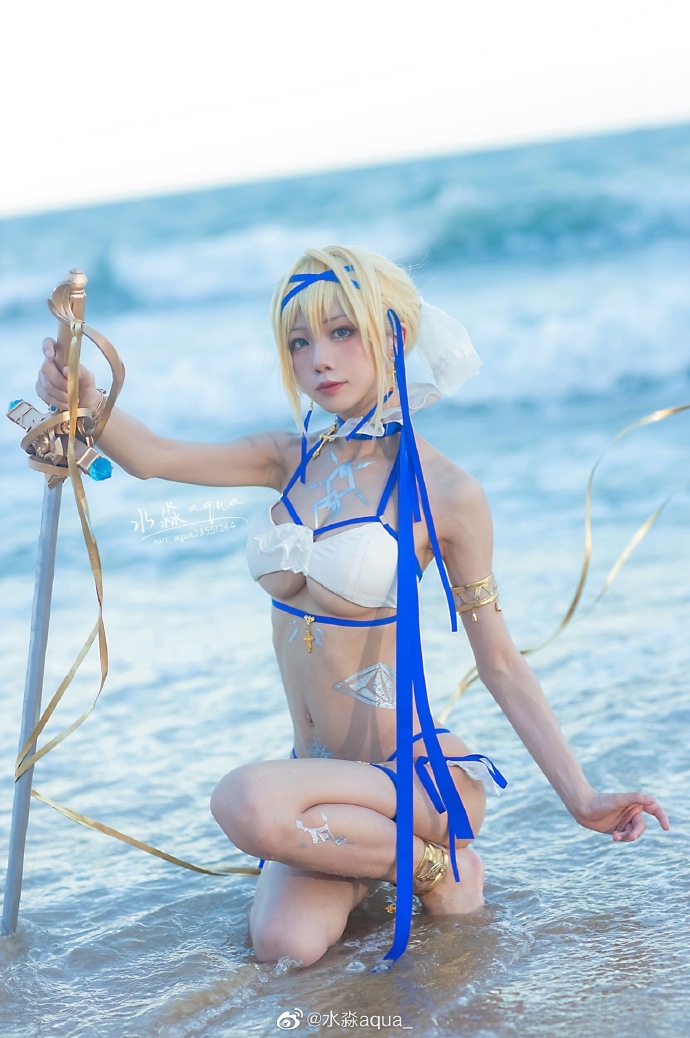 【COS正片】碧蓝航线圣女贞德cos cn水淼aqua - 第12张 - 机器猫次元 【COS正片】碧蓝航线圣女贞德cos cn水淼aqua - 第12张 - 机器猫次元