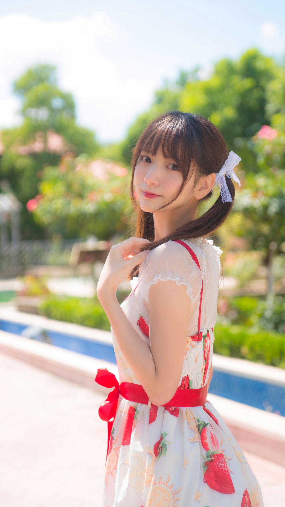 陆卿卿(kyokyo) - 小草莓 [8P7MB] - 第2张 - 机器猫次元