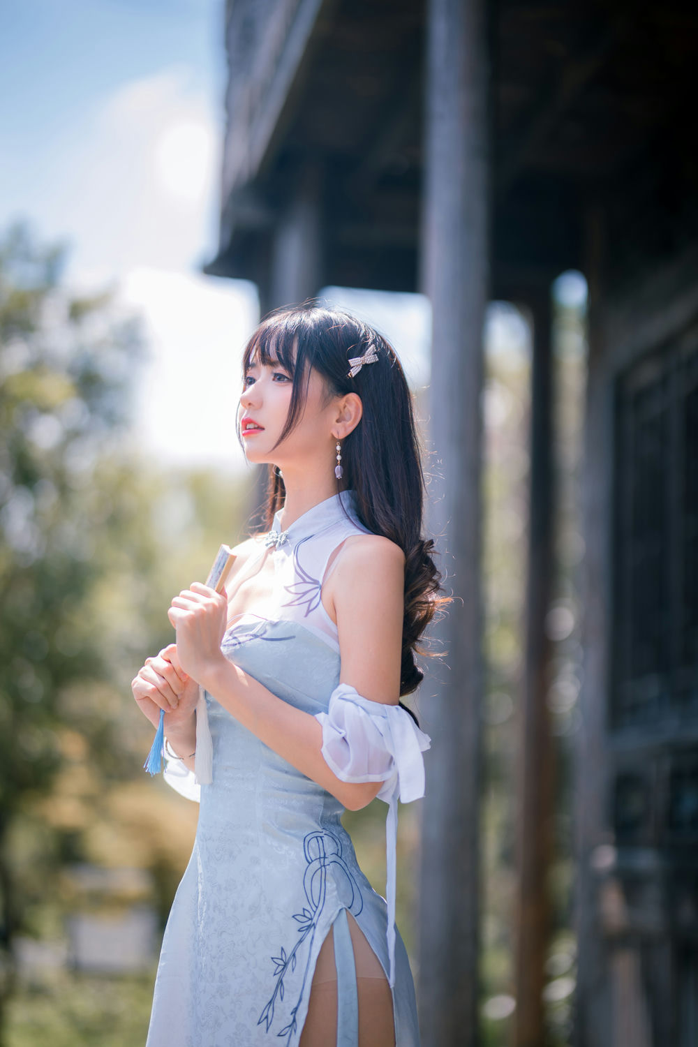 陆卿卿(kyokyo) - 蓝色旗袍 [24P03MB] - 第4张 - 机器猫次元