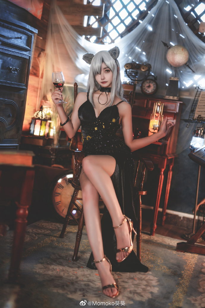【COS正片】明日方舟黑cos 黑色高贵礼服 Momoko葵葵 - 第4张 - 机器猫次元 【COS正片】明日方舟黑cos 黑色高贵礼服 Momoko葵葵 - 第4张 - 机器猫次元