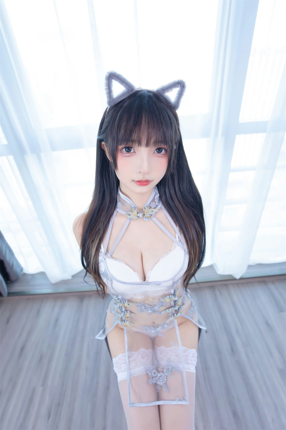 神楽坂真冬 - 羞涩喵喵 [75P57MB] - 第1张 - 机器猫次元