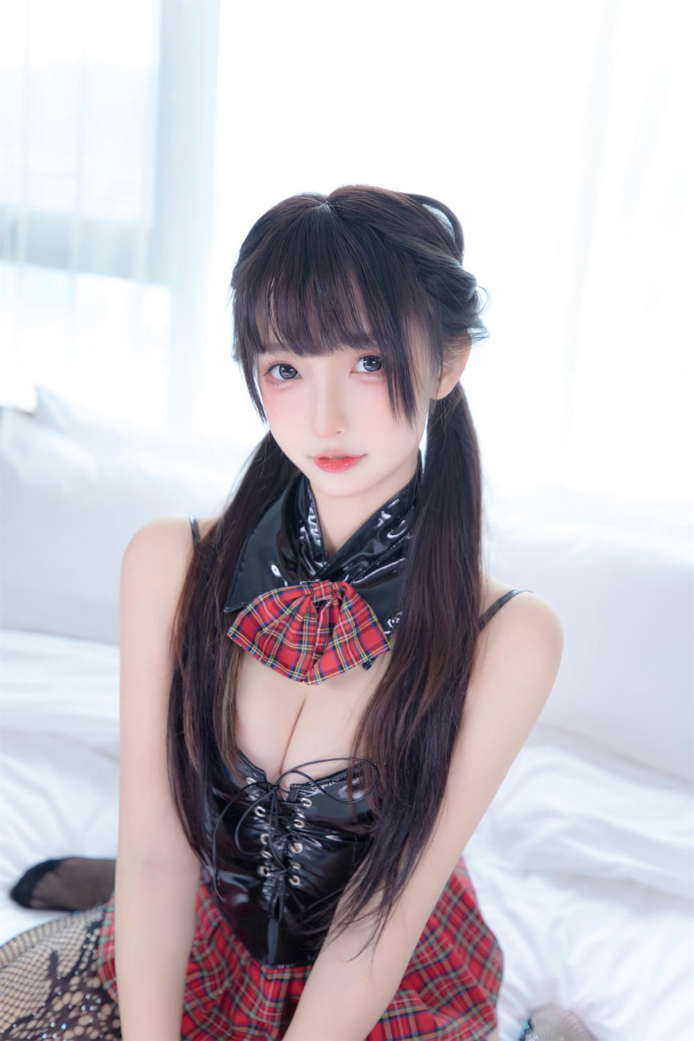 神楽坂真冬 - 叛逆人偶 [75P-91MB] - 第2张 - 机器猫次元