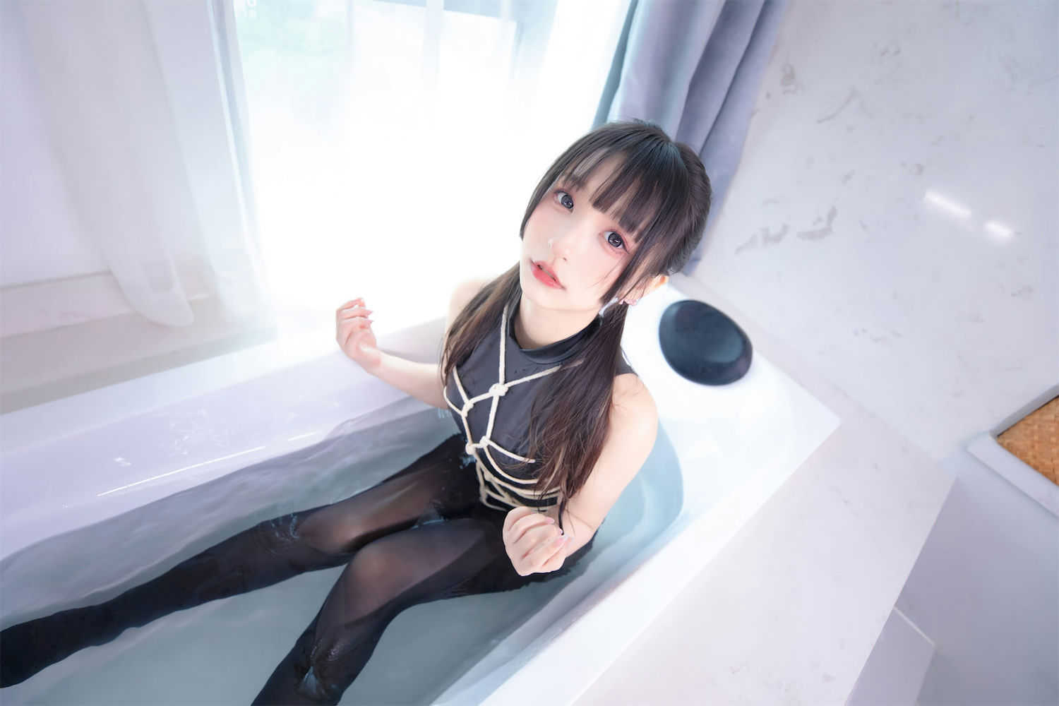 神楽坂真冬 - 夏日戏水 [75P-203MB] - 第2张 - 机器猫次元