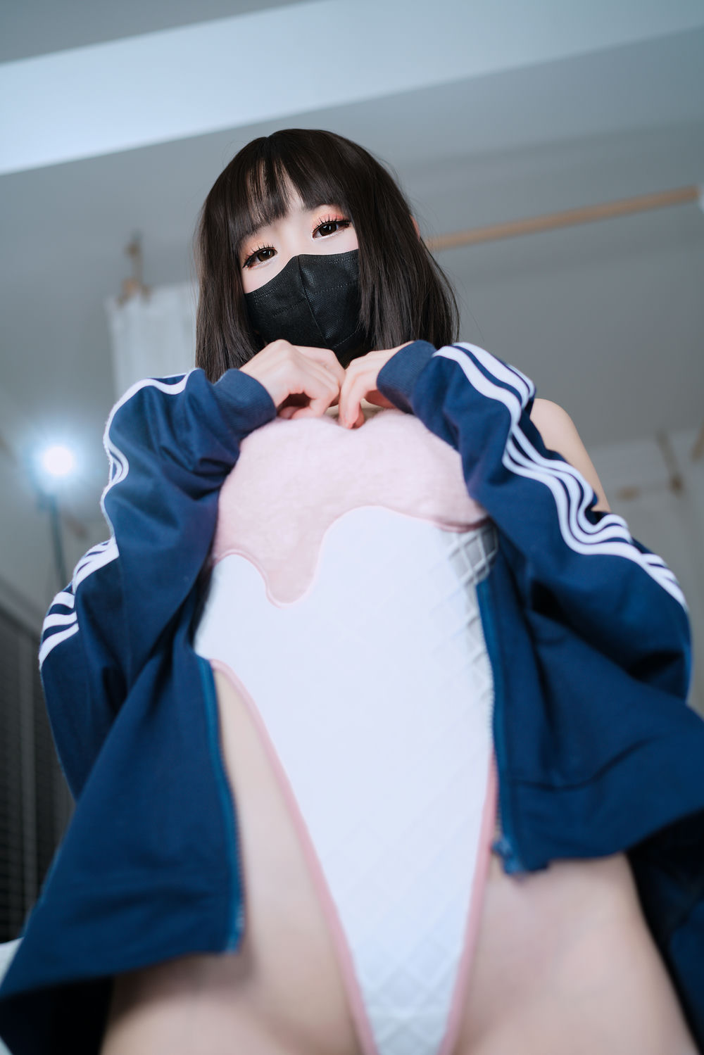 miko酱ww - 草莓圣代 [47P-500MB] - 第3张 - 机器猫次元