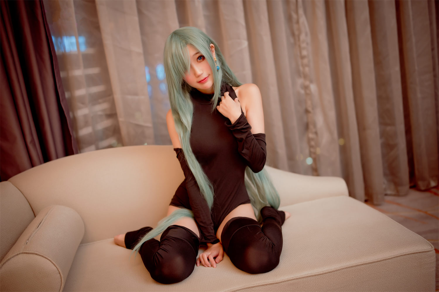 周叽是可爱兔兔 - 伊丽莎白连体衣 [15P] - 第1张 - 机器猫次元