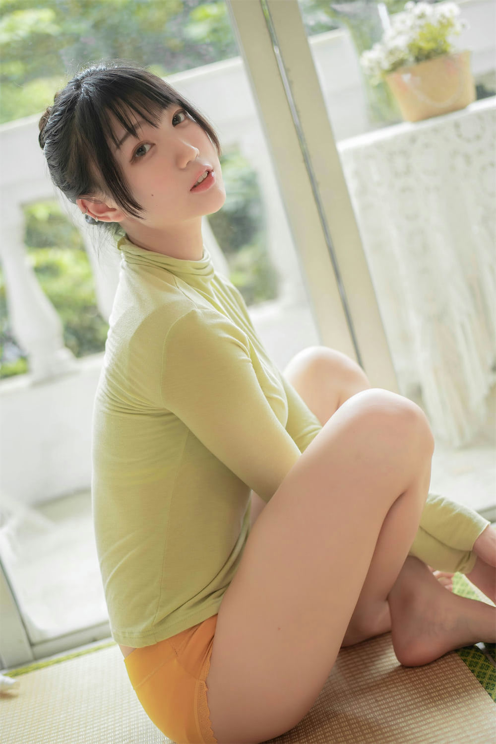 周叽是可爱兔兔 - 小清新居家服 [16P] - 第3张 - 机器猫次元