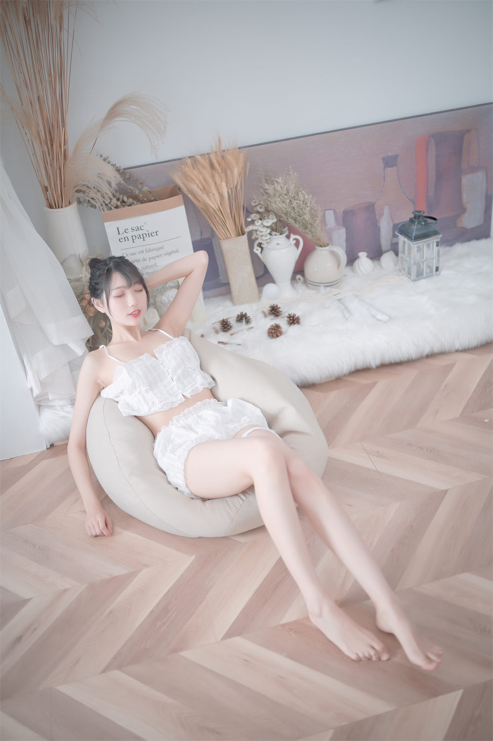周叽是可爱兔兔 - 白色睡衣 [20P] - 第2张 - 机器猫次元