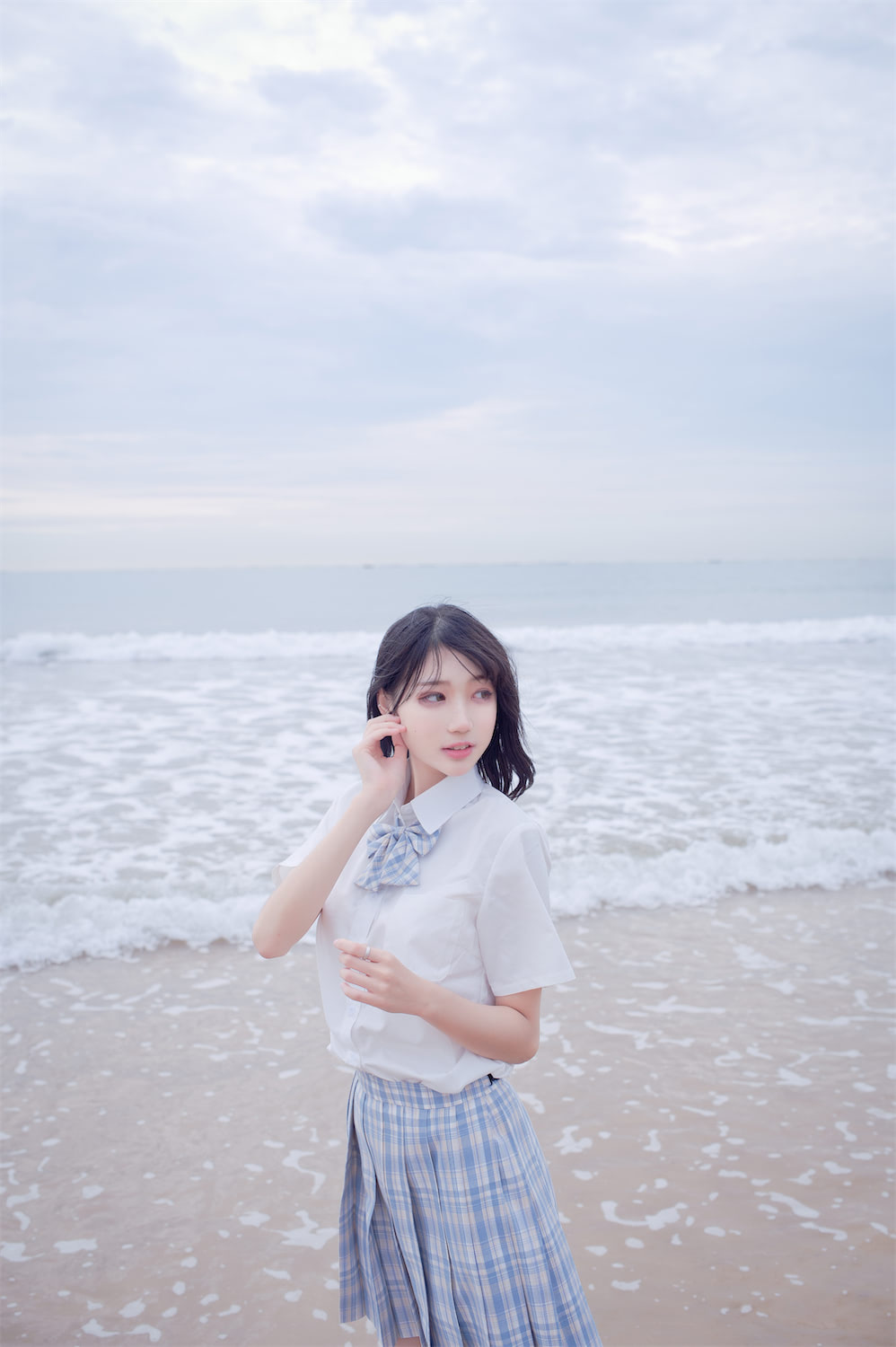 周叽是可爱兔兔 - 海边JK [30P] - 第1张 - 机器猫次元