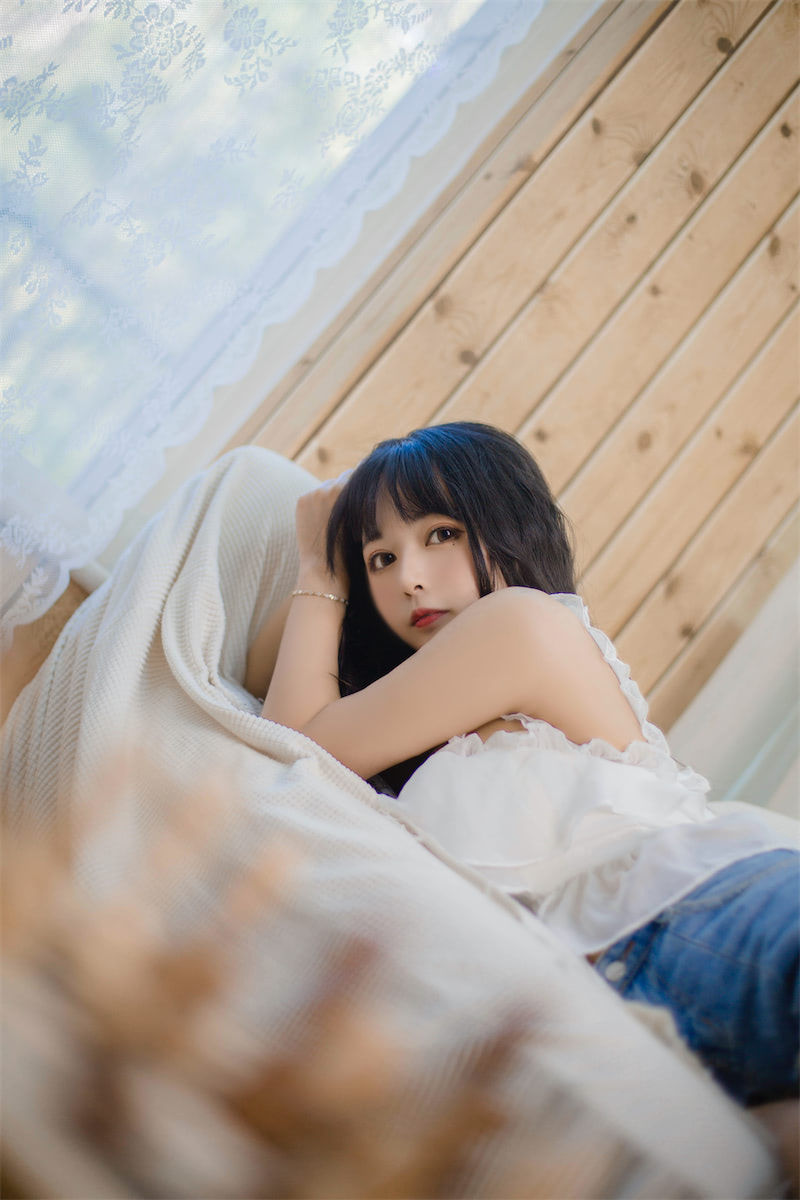 黑猫猫OvO - 夏日露脐雪纺衫 [16P] - 第1张 - 机器猫次元