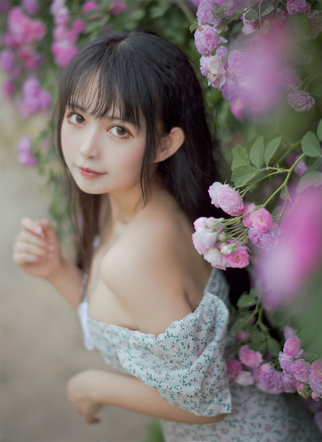 黑猫猫OvO - 蔷薇 [48P] - 第1张 - 机器猫次元