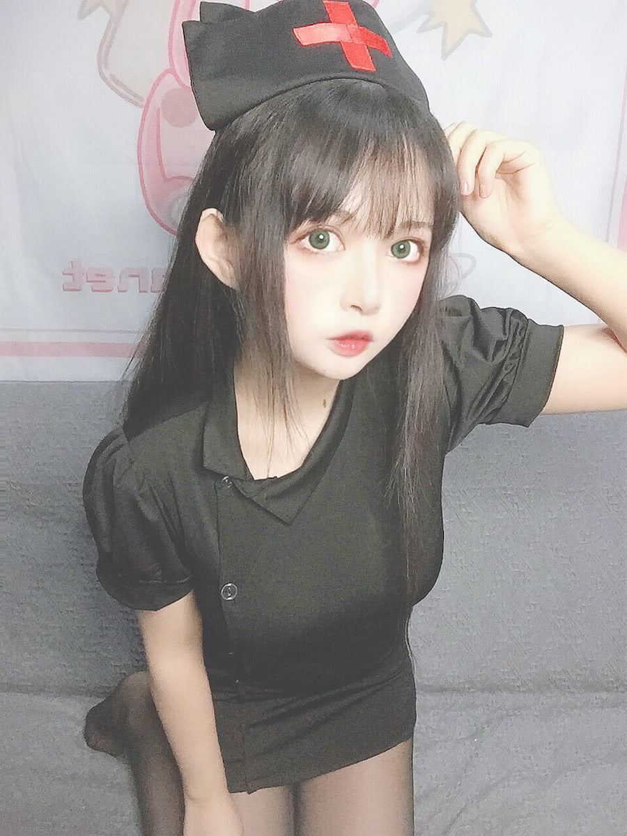黑猫猫OvO - 黑护士自拍 [18P] - 第3张 - 机器猫次元