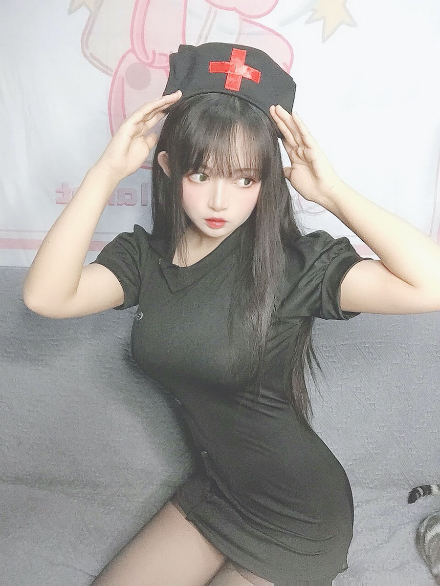 黑猫猫OvO - 黑护士自拍 [18P] - 第6张 - 机器猫次元