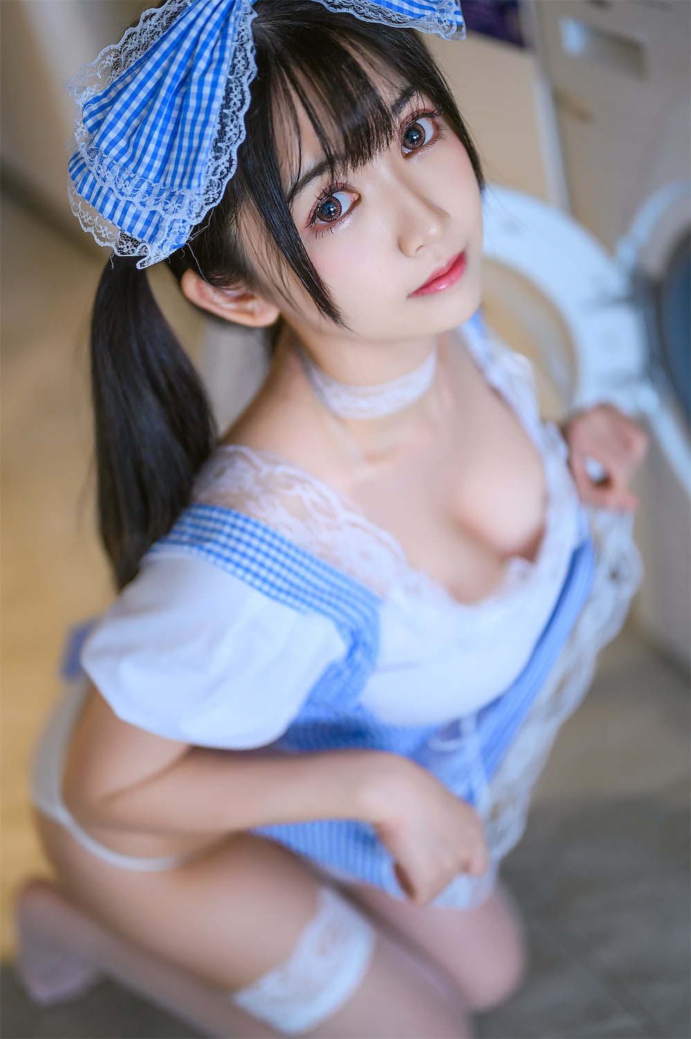 鳗鱼霏儿 - 蓝格子女仆 [32P] - 第5张 - 机器猫次元