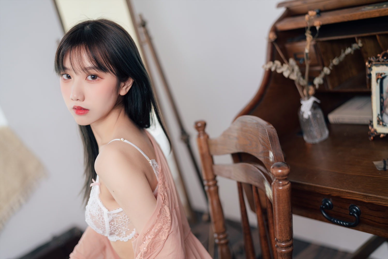 果咩酱w - 初恋女友 [40P] - 第1张 - 机器猫次元