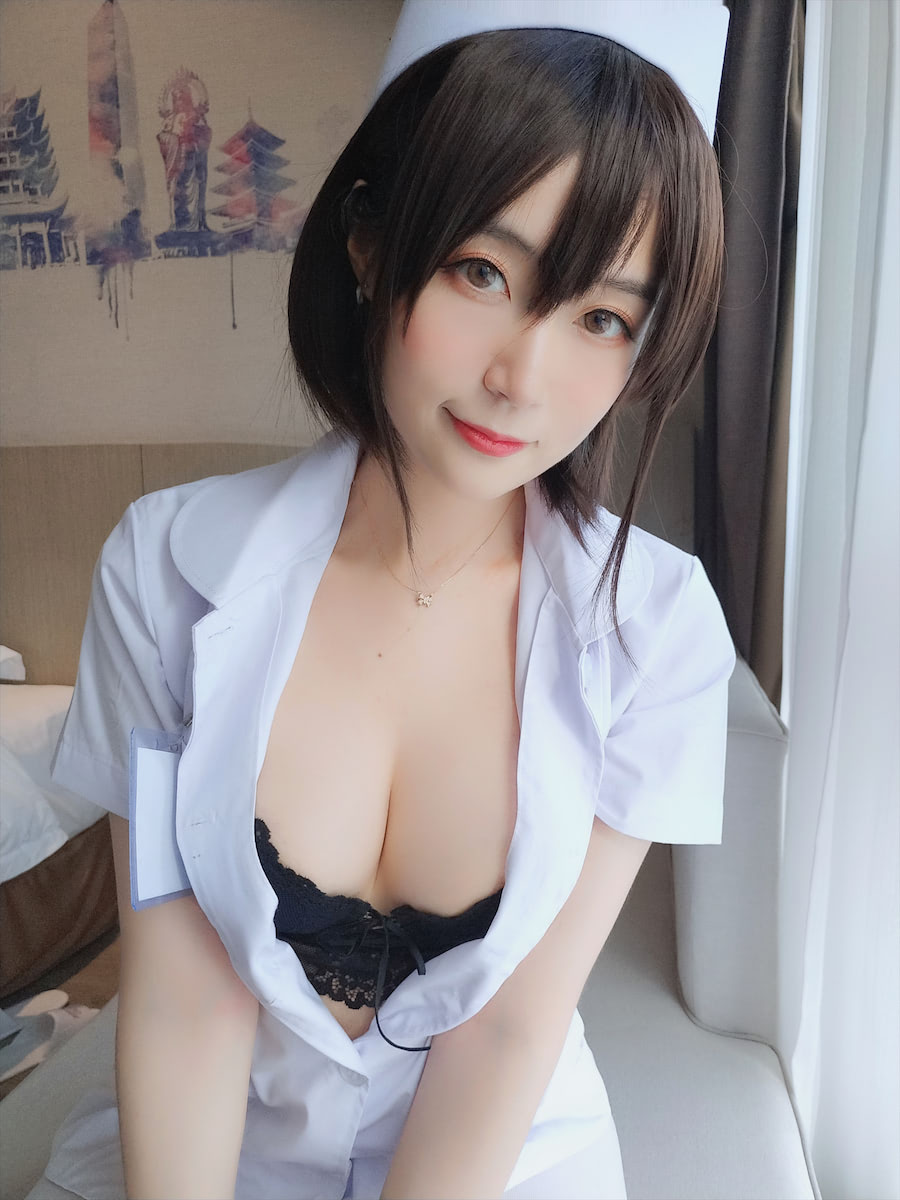 白银81 - 私房小护士写真本 [102P] - 第4张 - 机器猫次元