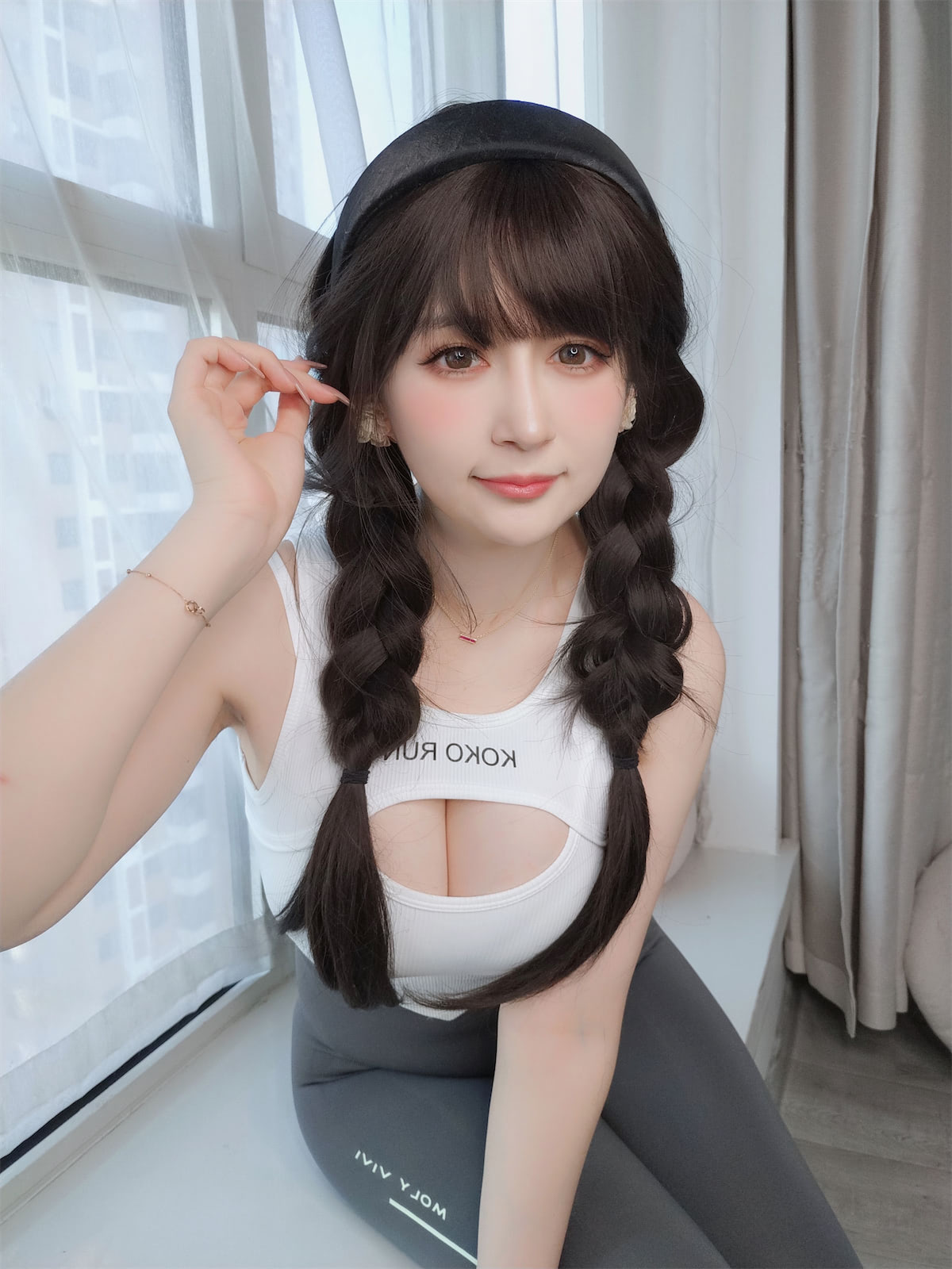 白银81 - 紧身瑜伽裤 [97P] - 第1张 - 机器猫次元