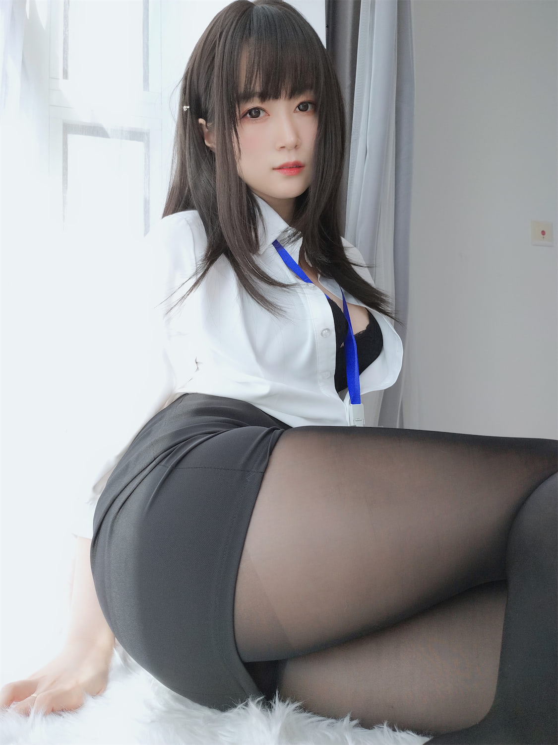 白银81 - OL制服 [124P] - 第5张 - 机器猫次元