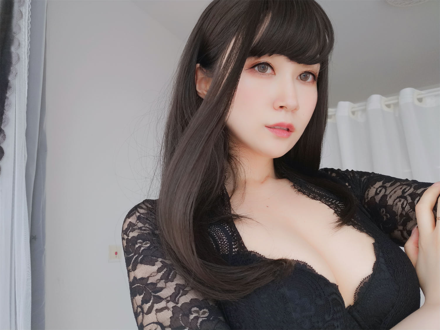 白银81 - 蕾丝皮裙OL [70P] - 第2张 - 机器猫次元